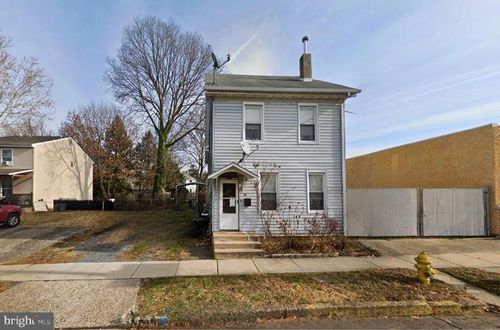 230 Cooper St, BEVERLY, NJ, 08010-1210 | Card Image