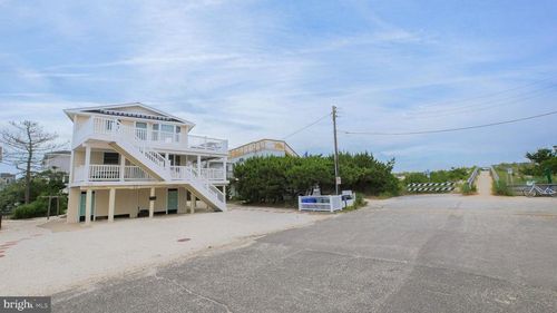 9-11 E Mercer Ave, Harvey Cedars, NJ, 08008-5761 | Card Image