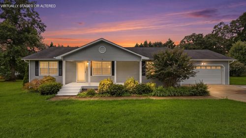 438 Fallen Leaf Dr, Soddy Daisy, TN, 37379-3576 | Card Image