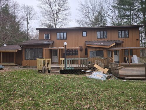 13 Skunk Hollow Rd, South Fallsburg, NY, 12779-5424 | Card Image