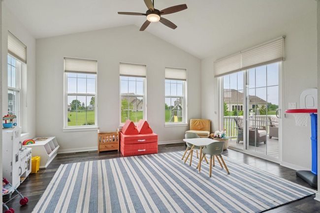 8975 W Eagle Court, House other with 5 bedrooms, 3 bathrooms and null parking in Mequon WI | Image 9