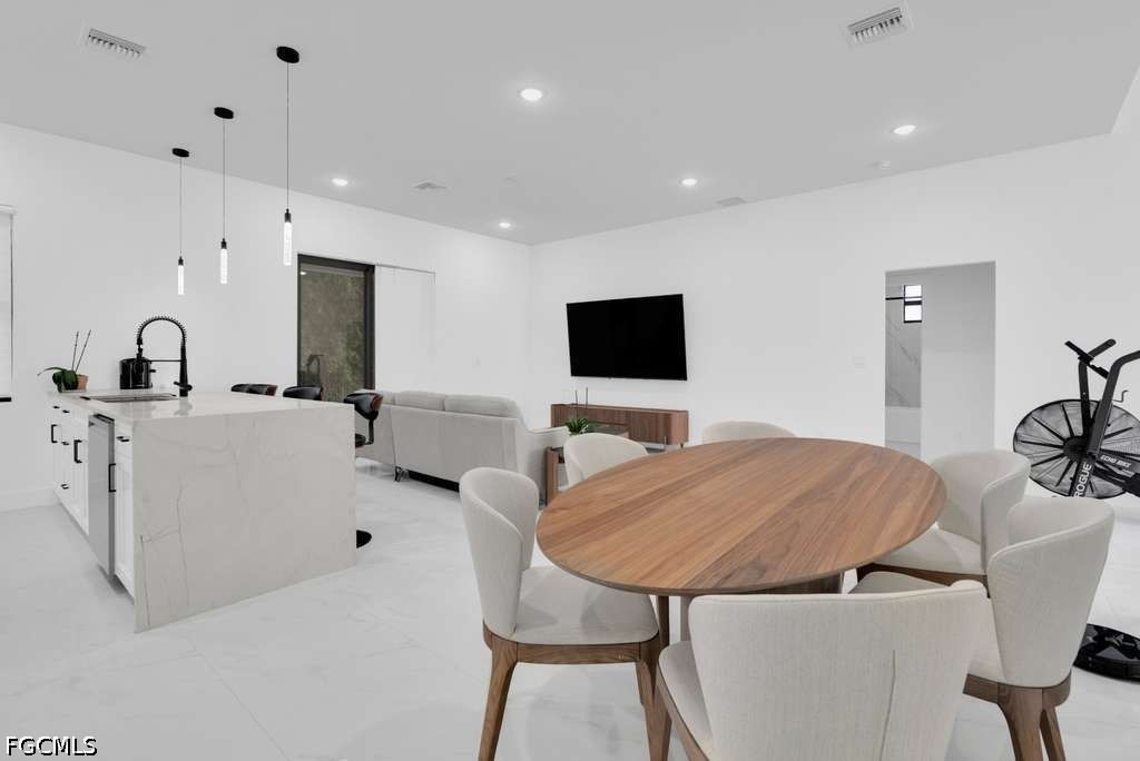 Residential Lease in Lehigh Acres 5