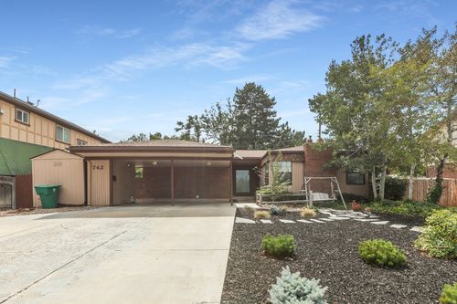 742 E Silver Shadows Dr, Murray, UT, 84107-7735 | Card Image