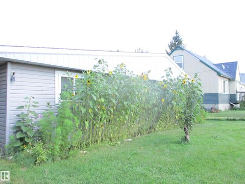 5022 51 Ave, Innisfree, AB, T0B2G0 | Card Image