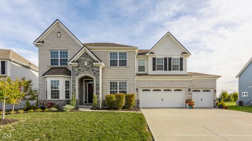 3963 Saddle Club South Pkwy, Bargersville, IN, 46106-5552 | Card Image