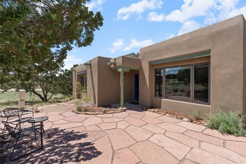 2 Gavilan Ct, Santa Fe, NM, 87508-8854 | Card Image