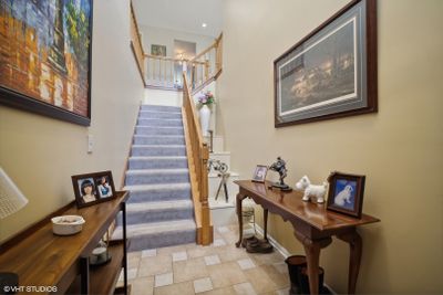 1548 - 1548 N Courtland Drive, Condo with 2 bedrooms, 2 bathrooms and 2 parking in Arlington Heights IL | Image 2