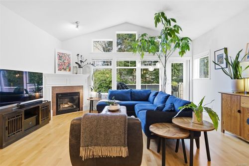 75-850 Parklands Dr, Esquimalt, BC, V9A7L9 | Card Image