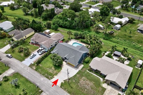 115 Larchmont Ter, SEBASTIAN, FL, 32958-6261 | Card Image