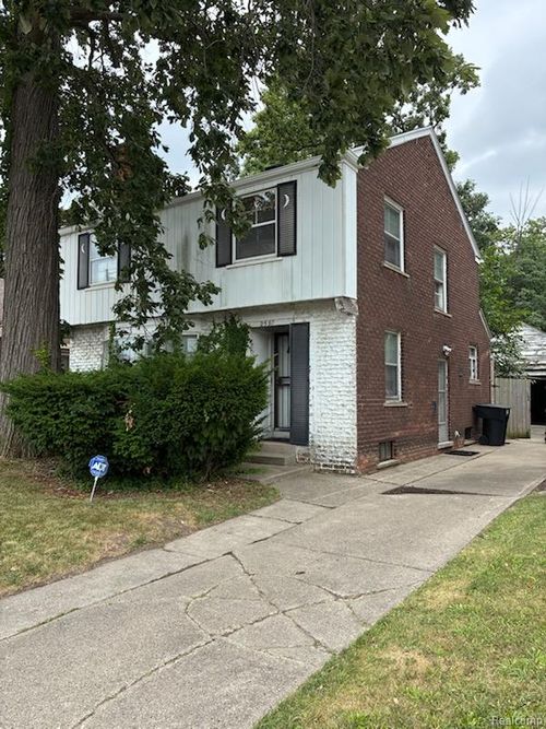 2597 W 8 Mile Rd, Detroit, MI, 48203-1070 | Card Image