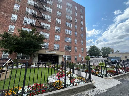 7k-52 Yonkers Ter, Yonkers, NY, 10704-3319 | Card Image