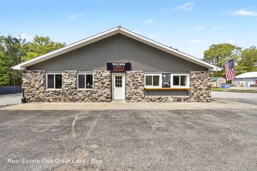 1951 Indian Lake Road, UNKNOWN, MI, 48748 | Card Image