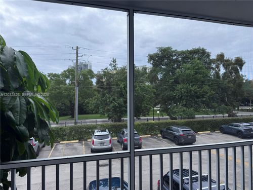 232-16950 W Dixie Hwy, North Miami Beach, FL, 33160-3777 | Card Image
