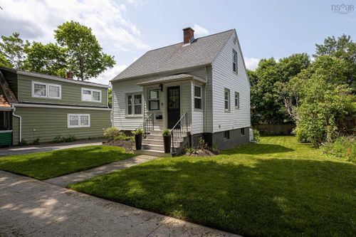 2520 Elm St, Halifax, NS, B3L2Y4 | Card Image