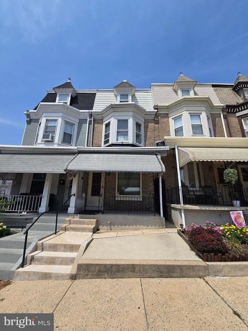 1133 Perry St, READING, PA, 19604-2046 | Card Image