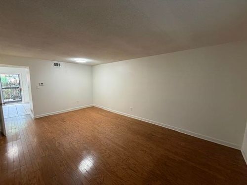5-5730 Quince Rd, Memphis, TN, 38119-7035 | Card Image