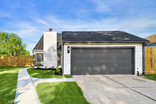 9203 Belle Park Dr, Houston, TX, 77099-1946 | Card Image