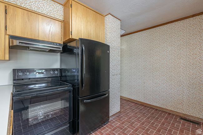 570 N 400 W, House other with 4 bedrooms, 2 bathrooms and 6 parking in Logan UT | Image 11