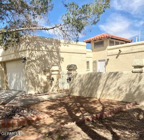 10649 Islerock Dr, El Paso, TX, 79935-1539 | Card Image