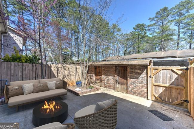 748 Garden View Dr, Condo with 3 bedrooms, 3 bathrooms and 2 parking in Stone Mountain GA | Image 26