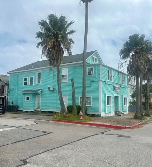 2025 Avenue N 1/2, Galveston, TX, 77550-8019 | Card Image
