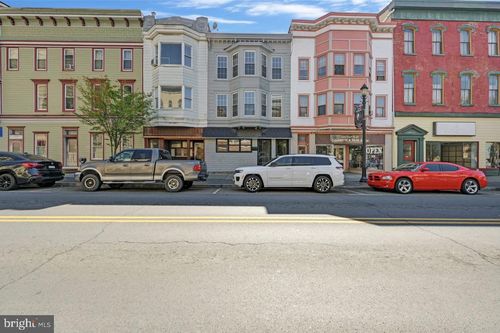 128 E Broad St, Tamaqua, PA, 18252-2008 | Card Image