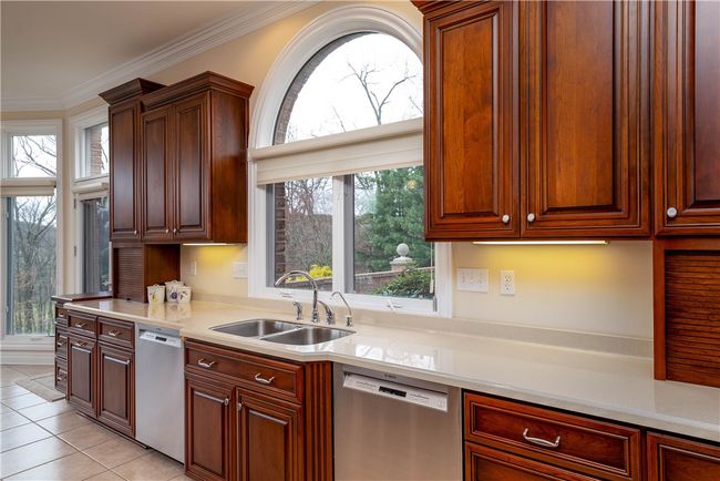 511 Jennifer Ln, House other with 5 bedrooms, 7 bathrooms and 4 parking in Gibsonia PA | Image 21