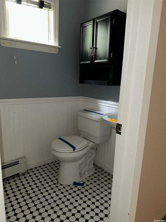bathroom | Image 6