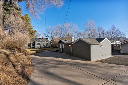 15 Nw Franklin Ave, Bend, OR, 97703-2905 | Card Image