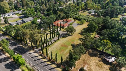 8932 N Highway 99, Stockton, CA, 95212-1502 | Card Image