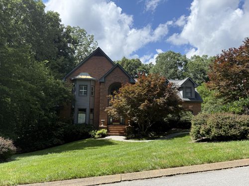 38 Cool Springs Rd, Signal Mountain, TN, 37377-2074 | Card Image