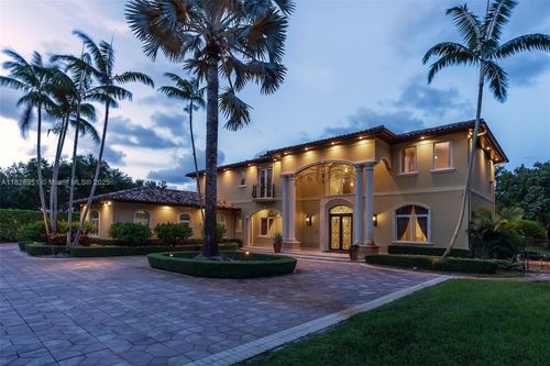 10851 Sw 63rd Ave, Pinecrest, FL, 33156-4028 | Card Image