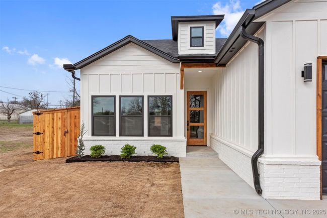 311 N Choctaw Ave, House other with 3 bedrooms, 2 bathrooms and null parking in Haskell OK | Image 5