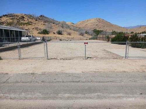 3813 Pepperwood Dr, Lake Isabella, CA, 93240 | Card Image