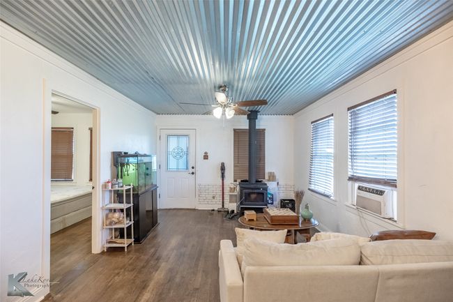 801 State Highway 153, House other with 4 bedrooms, 2 bathrooms and null parking in Wingate TX | Image 6