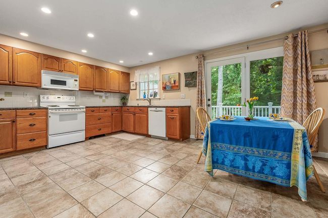UNIT-3 - 18 Boulder Brook Dr, Condo with 2 bedrooms, 2 bathrooms and null parking in Exeter NH | Image 14