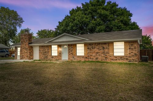 810 S Western Hills Dr, Howe, TX, 75459-2856 | Card Image