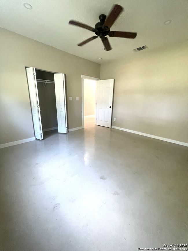 2 - 25617 Campbellton Rd, House other with 3 bedrooms, 2 bathrooms and null parking in San Antonio TX | Image 22