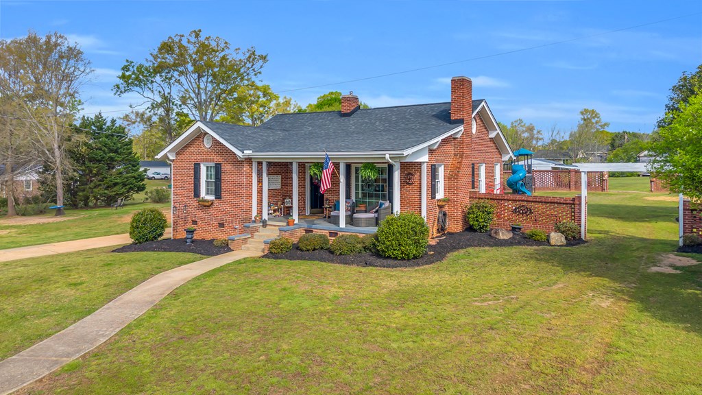 Residential in Ninety Six 3