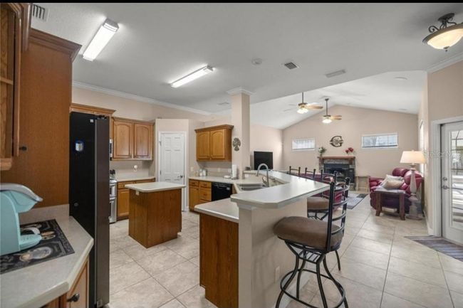 KITCHEN | Image 12