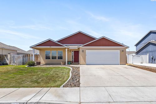 5306 Hayes Ln, Pasco, WA, 99301-8473 | Card Image
