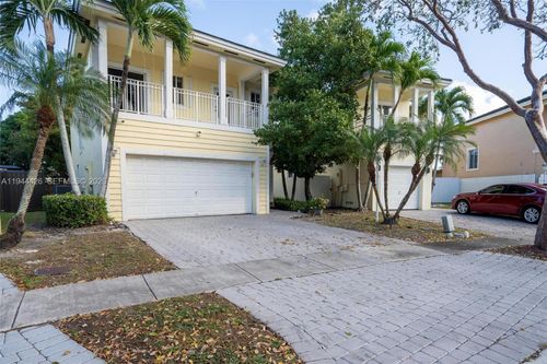 357 Ne 35th Ter, Homestead, FL, 33033-7145 | Card Image