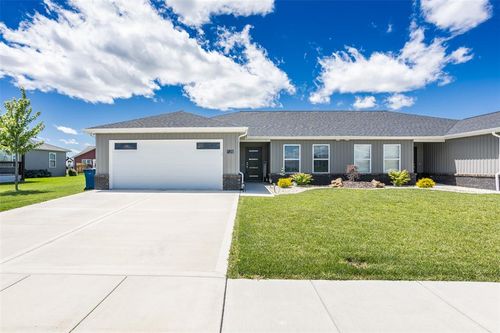 126 Bridgeport Dr, Moro, IL, 62067-1434 | Card Image