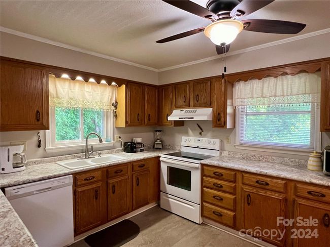 10 Rolling Ridge Way, Condo with 2 bedrooms, 2 bathrooms and null parking in Etowah NC | Image 5