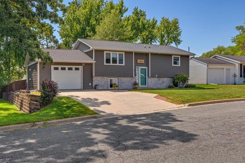 1028 Well Street, Onalaska, WI, 54650 | Card Image