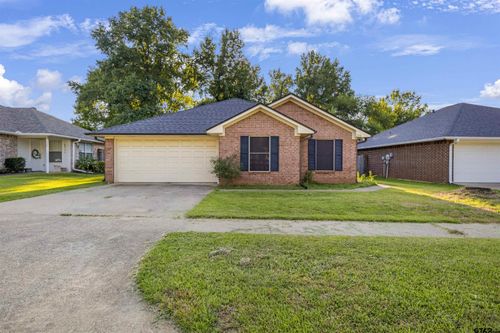 304 Willowbrook Ln, Whitehouse, TX, 75791-3497 | Card Image