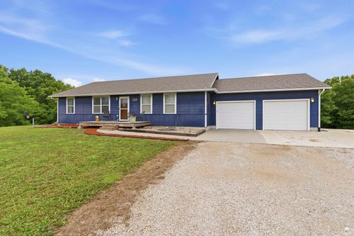 3664 Stewart Farm Road, Wamego, KS, 66547 | Card Image