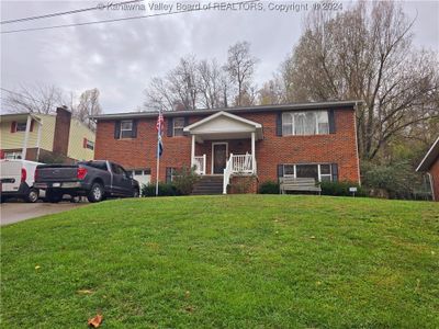 1162 S Jefferson Drive, House other with 3 bedrooms, 3 bathrooms and null parking in Huntington WV | Image 2