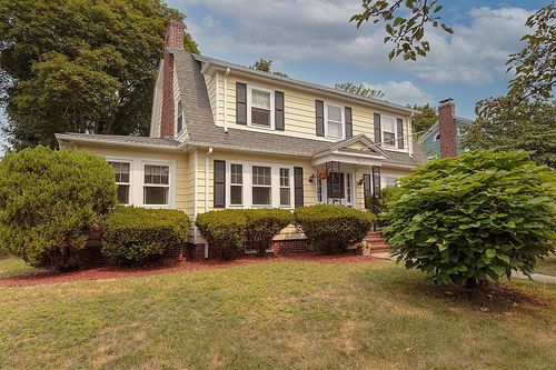 52 Oak Ridge Rd, Medford, MA, 02155-2163 | Card Image