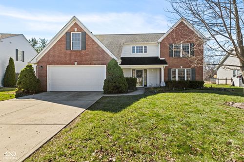 628 Prince Dr, Greenwood, IN, 46142-7515 | Card Image